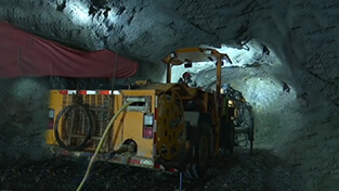 Компания Kaishan запускает в производство усовершенствованную гидравлическую подземную буровую установку KJ311
